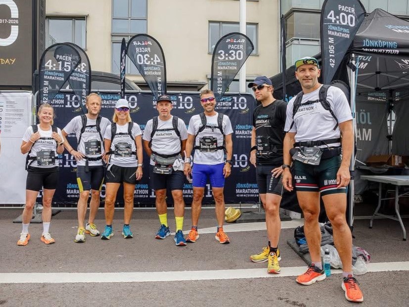 Svein-Erik Bakke og Torunn Tofteng løp Jönköping Marathon som pacere